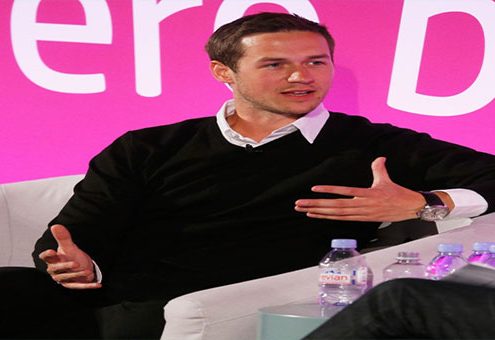 نیک بل نائب رئیس محتوای اسنپ چت : "مخاطب ما تنها جوانان نیستند."