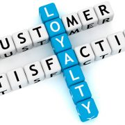 راضى ، اما نه وفادار