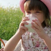 مصرف-لذت-گرايانه-و-اقتصاد-طراحى- مصرف لذت گرايانه و اقتصاد طراحى