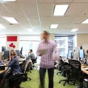 تهيه برنامه براى نيروى فروش