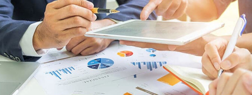 بازاریابی خدمات - تعریف، اهمیت ، ویژگی ها و استراتژی سرویس مارکتینگ